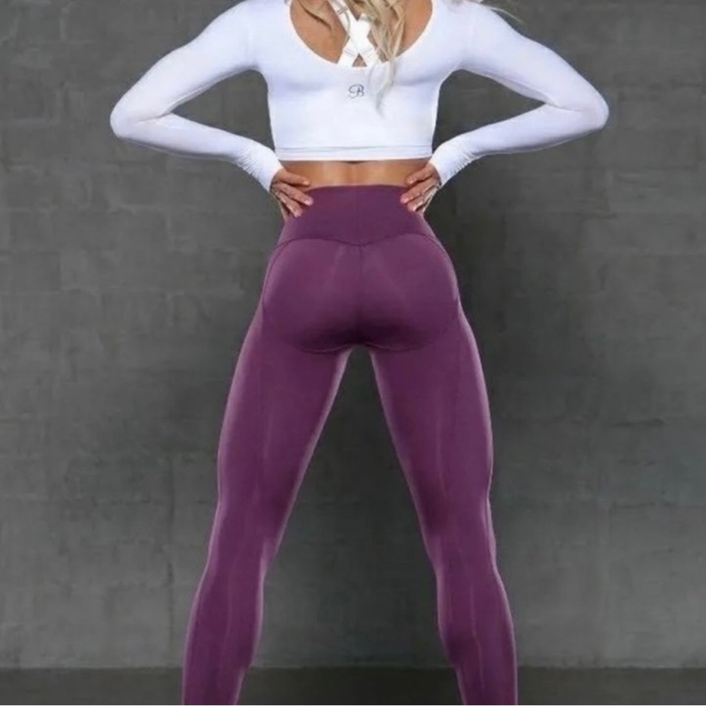 Bombshell Sportswear Shape leggings in purple 💜